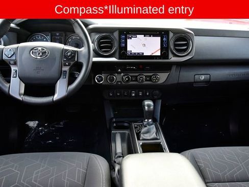 Used 2018 Toyota Tacoma TRD Sport image 14