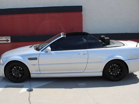 Used 2002 BMW M3 Convertible image 2