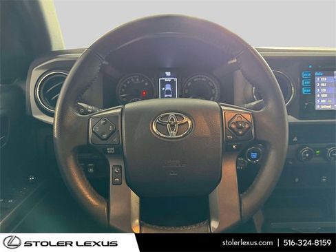 Used 2017 Toyota Tacoma SR5 image 19