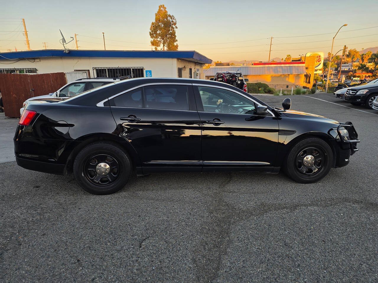 Used 2018 Ford Taurus Police Interceptor AWD image 19