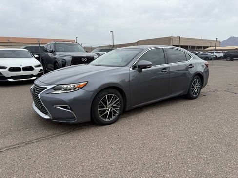 Used 2018 Lexus ES 350 w/ Luxury Package w/Wood Trim FWD image 1