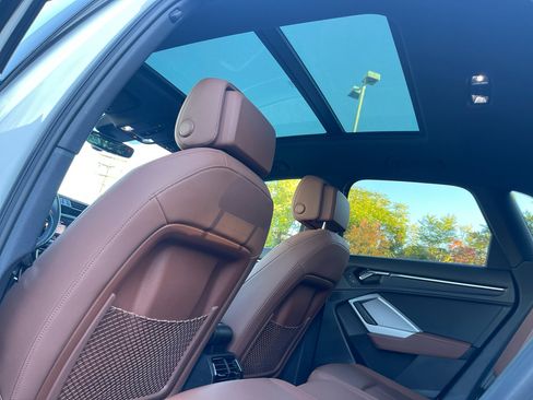 Used 2023 Audi Q3 2.0T Premium w/ Convenience Package image 33