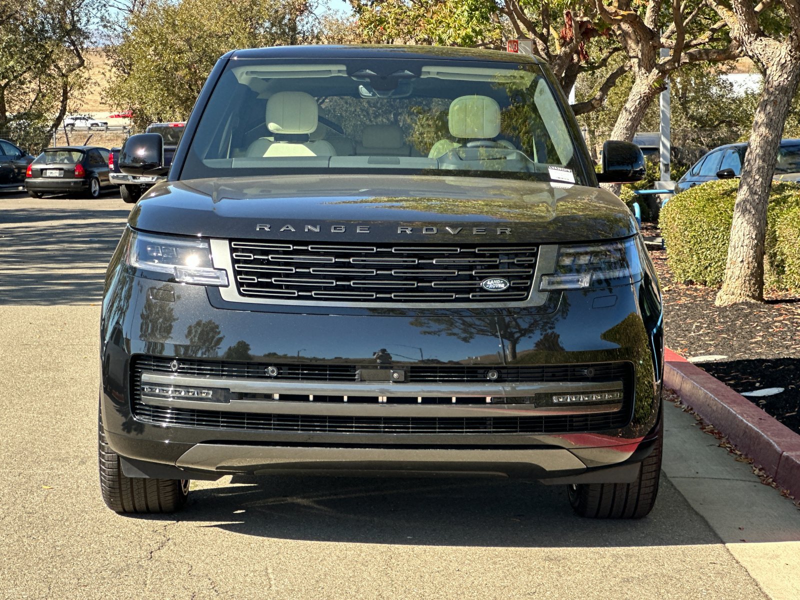 New 2027 Land Rover Range Rover Long Wheelbase SE AWD/4WD image 9