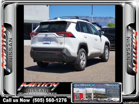 Used 2020 Toyota RAV4 XLE w/ Convenience Package image 4
