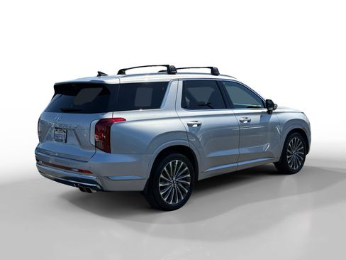 Used 2023 Hyundai Palisade Calligraphy FWD image 5