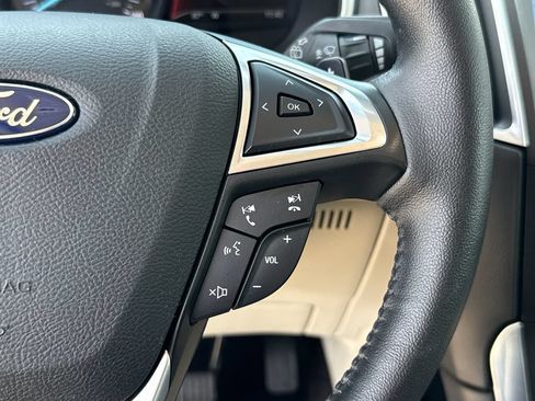 Used 2016 Ford Edge Titanium w/ Technology Package FWD image 16