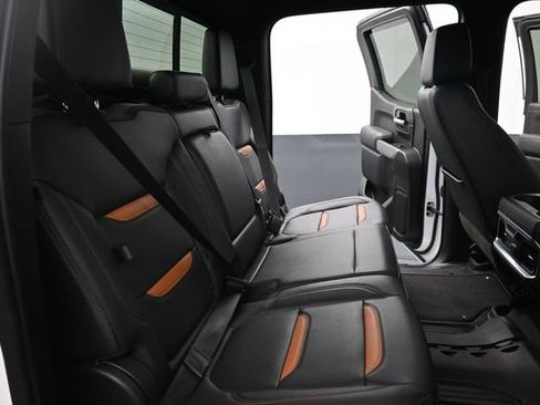 Used 2021 GMC Sierra 1500 AT4 w/ AT4 Preferred Package AWD/4WD image 23
