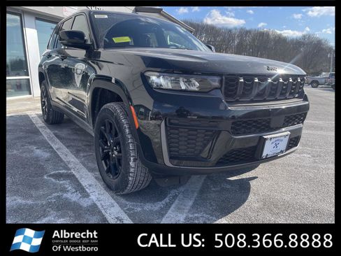 New 2026 Jeep Grand Cherokee Altitude AWD/4WD image 7