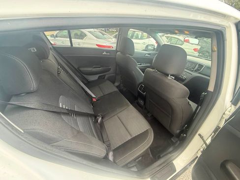 Used 2018 Kia Sportage LX FWD image 11