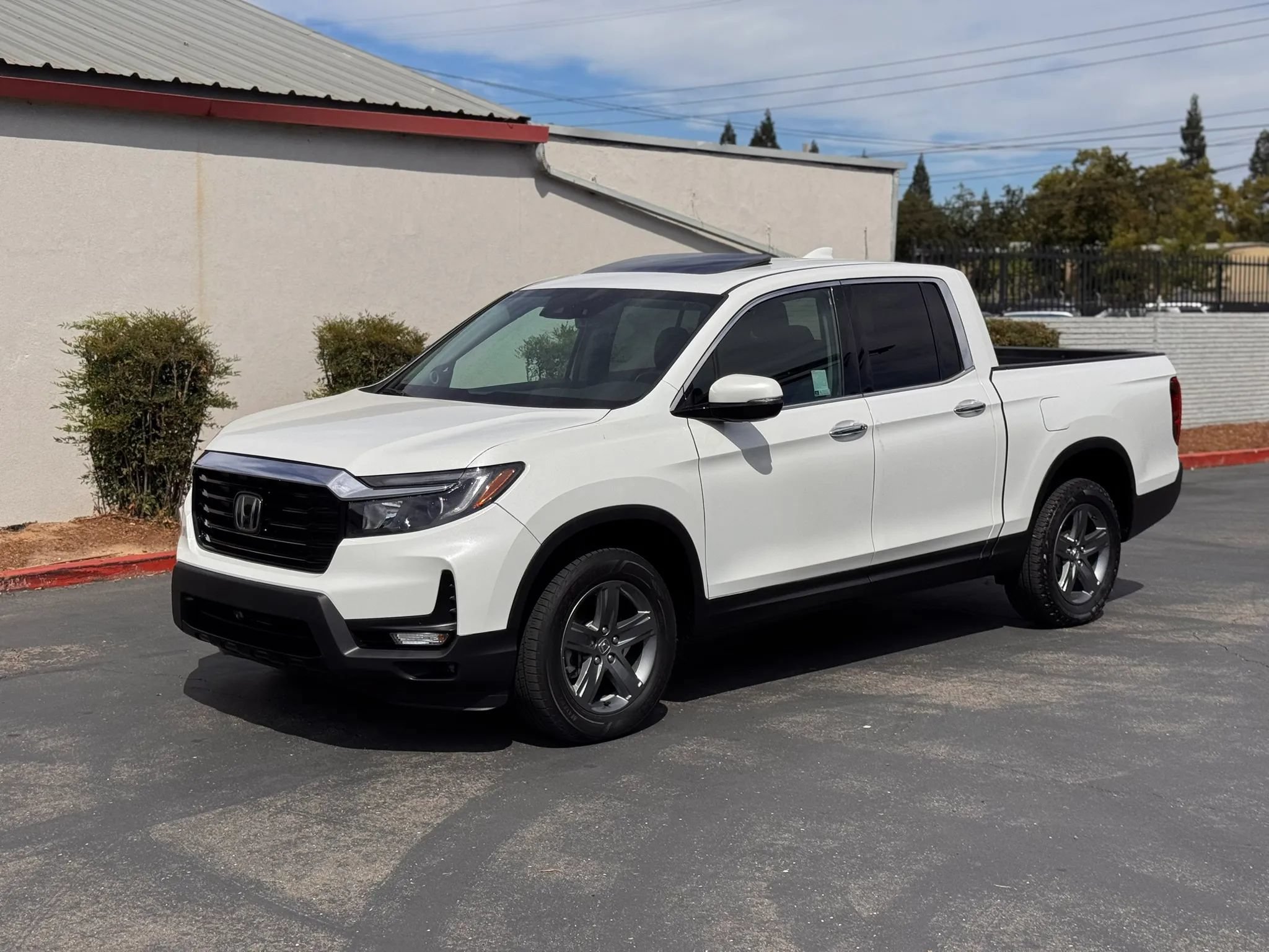 Used 2023 Honda Ridgeline RTL-E image 2