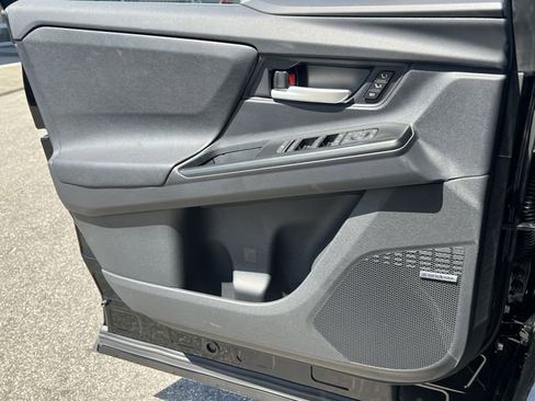 New 2026 Subaru Uncharted AWD image 24