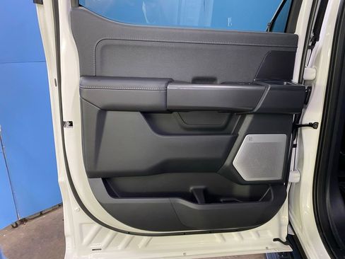 New 2025 Ford F150 Lariat w/ Equipment Group 502A High image 36