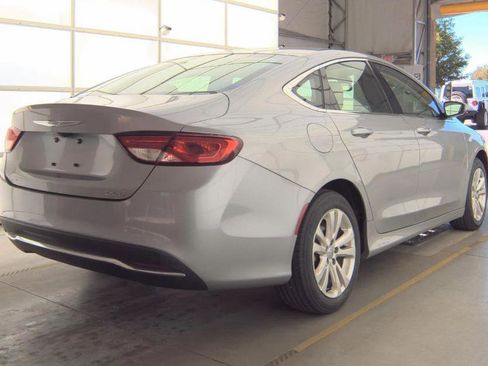 Used 2016 Chrysler 200 Limited FWD image 8
