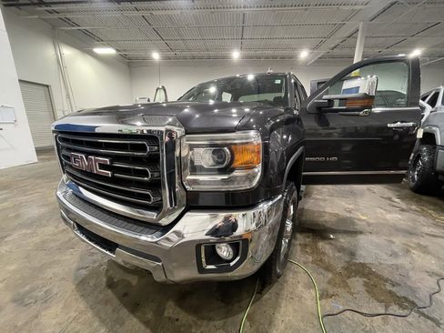Used 2016 GMC Sierra 2500 SLT w/ Snow Plow Prep Package image 8