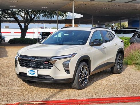 New 2026 Chevrolet Trax RS w/ Driver Confidence Package image 3