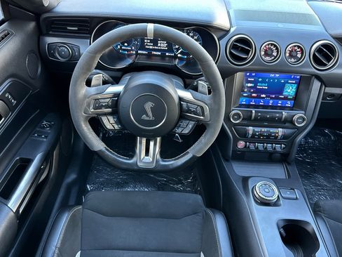 Used 2021 Ford Mustang Shelby GT500 w/ Technology Package image 16