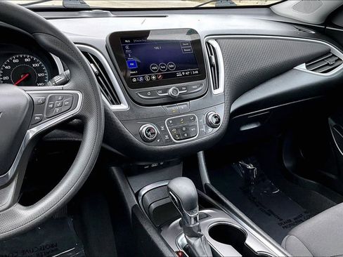 Used 2023 Chevrolet Malibu LT FWD image 6
