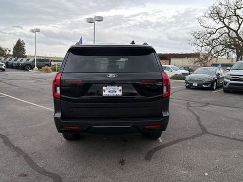 New 2025 Ford Expedition Platinum w/ Stealth Performance Package image 4