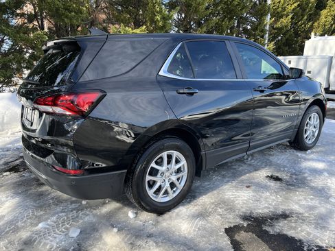 Used 2024 Chevrolet Equinox LT image 10