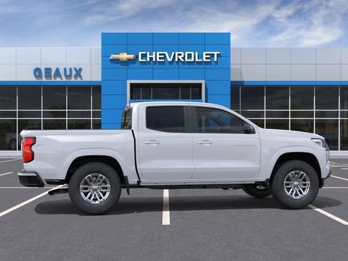 New 2024 Chevrolet Colorado LT w/ LT Convenience Package II RWD image 5