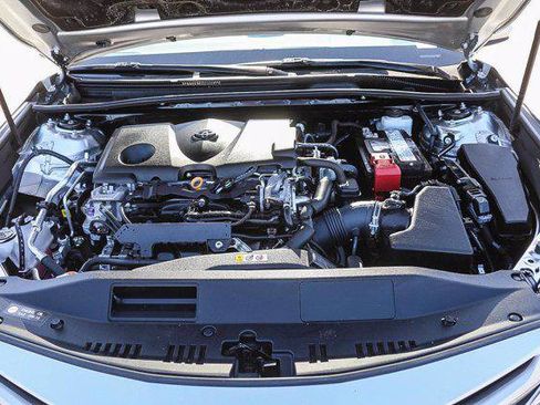 Certified 2019 Toyota Camry SE image 25