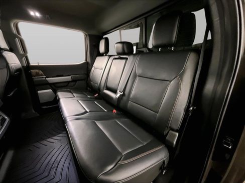 Used 2024 Ford F250 Lariat w/ Lariat Ultimate Package AWD/4WD image 25