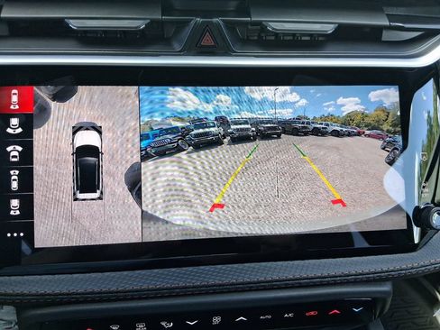 New 2026 Jeep Cherokee Overland w/ Advanced Pro Tech Group AWD/4WD image 20
