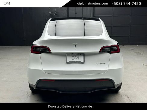 Used 2023 Tesla Model Y Long Range image 5