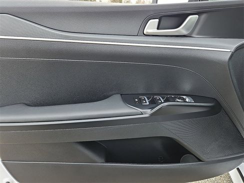 Used 2023 Kia K5 LXS image 13