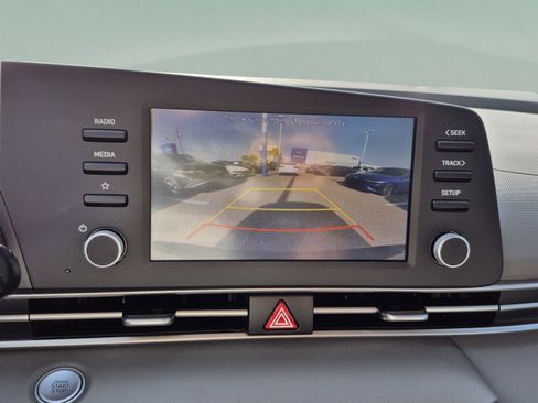 Certified 2023 Hyundai Elantra SEL FWD image 21