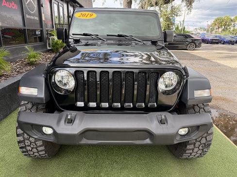 Used 2019 Jeep Wrangler Unlimited Sport S AWD/4WD image 2