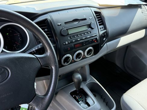 Used 2005 Toyota Tacoma 2WD Regular Cab image 18