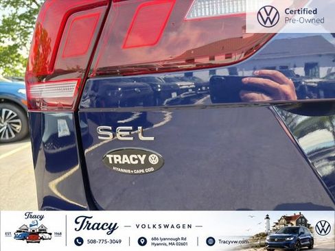 Used 2022 Volkswagen Tiguan SEL R-Line AWD/4WD image 11