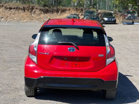 Used 2017 Toyota Prius C Four FWD image 5