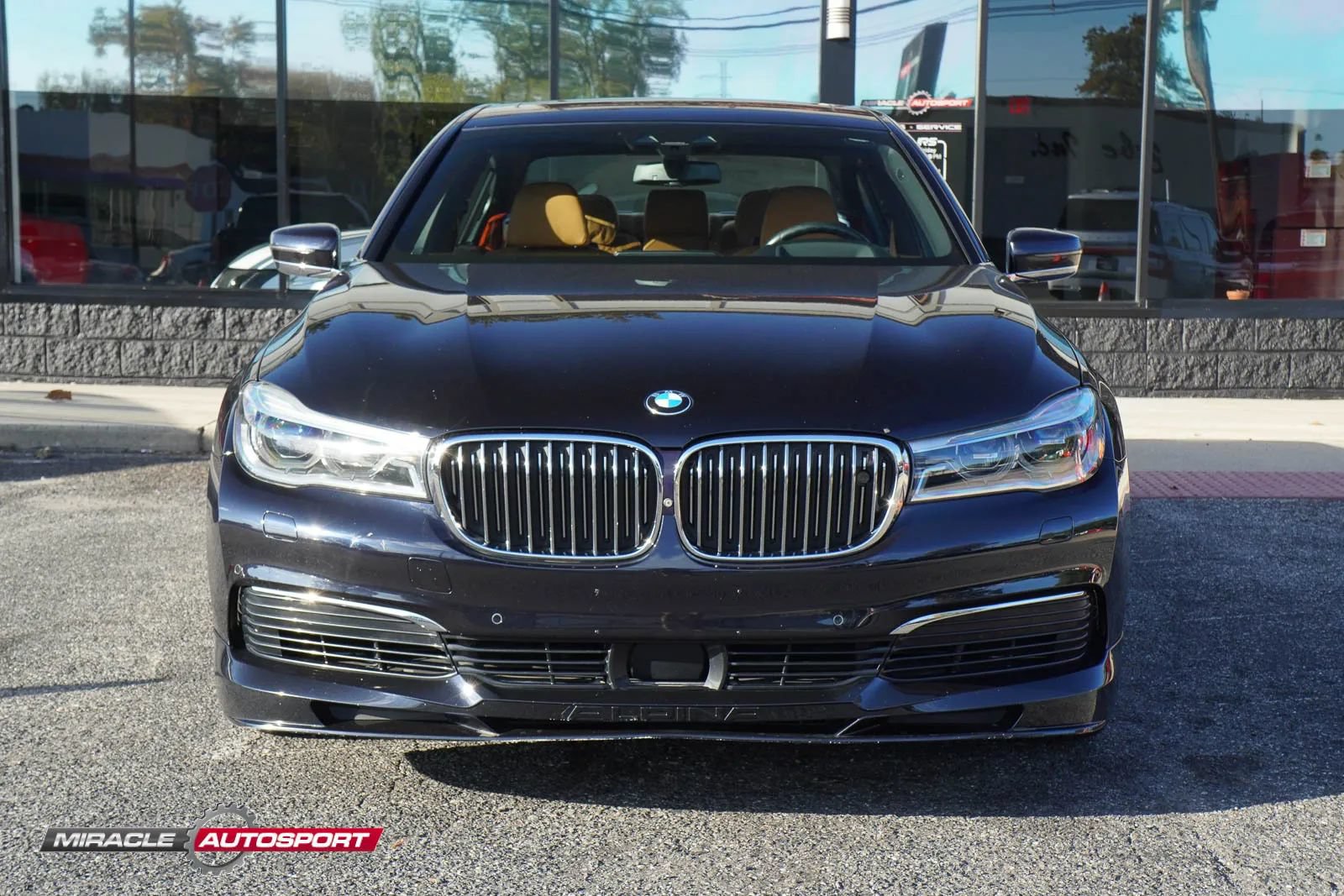Used 2019 BMW ALPINA B7 xDrive w/ Luxury Rear Seating Package AWD/4WD image 2