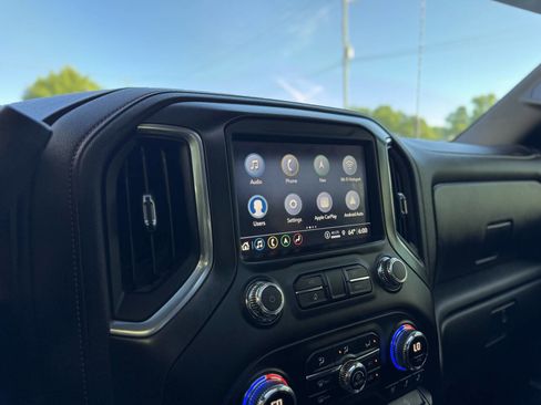 Used 2021 GMC Sierra 2500 AT4 w/ AT4 Premium Plus Package AWD/4WD image 32