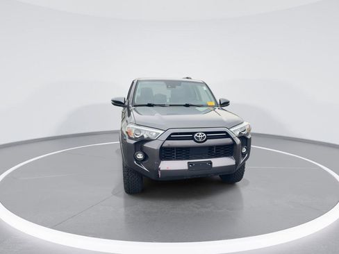 Used 2021 Toyota 4Runner SR5 Premium image 3
