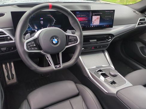 Used 2025 BMW M440i RWD image 29