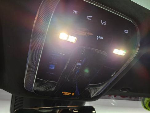 Used 2023 Mercedes-Benz EQS 580 4MATIC SUV w/ Exclusive Trim Package image 30