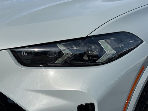 New 2026 BMW X5 xDrive40i w/ M Sport Package image 9
