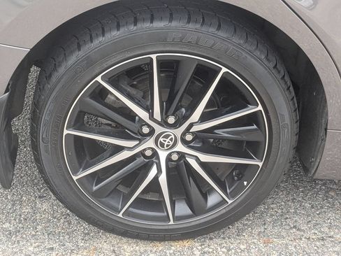 Used 2024 Toyota Camry SE FWD image 12