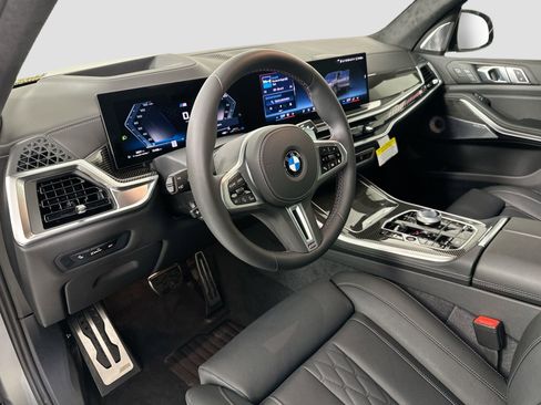 New 2026 BMW X5 M60i image 9