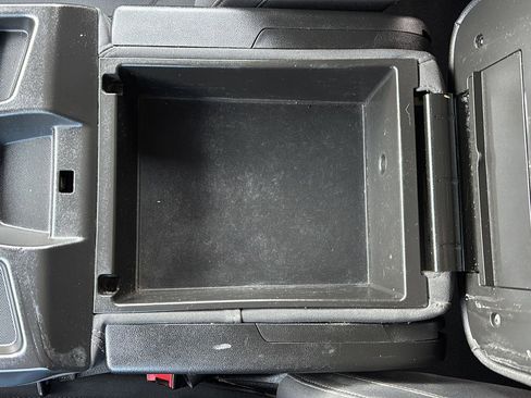 Used 2021 Chevrolet Silverado 2500 Custom w/ Custom Value Package image 30