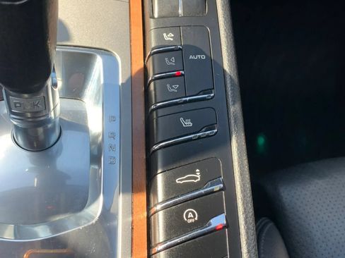 Used 2011 Porsche Panamera 4S AWD/4WD image 23