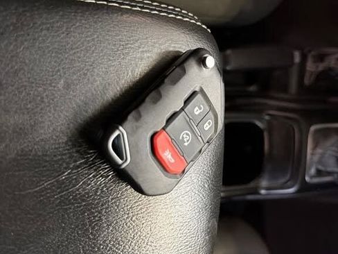 Used 2020 Jeep Wrangler Unlimited Sahara AWD/4WD image 76