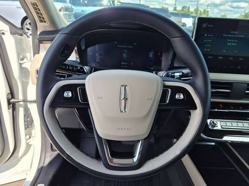 Certified 2026 Lincoln Corsair Premiere AWD/4WD image 18