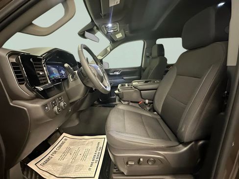 Certified 2024 Chevrolet Silverado 1500 LT image 21