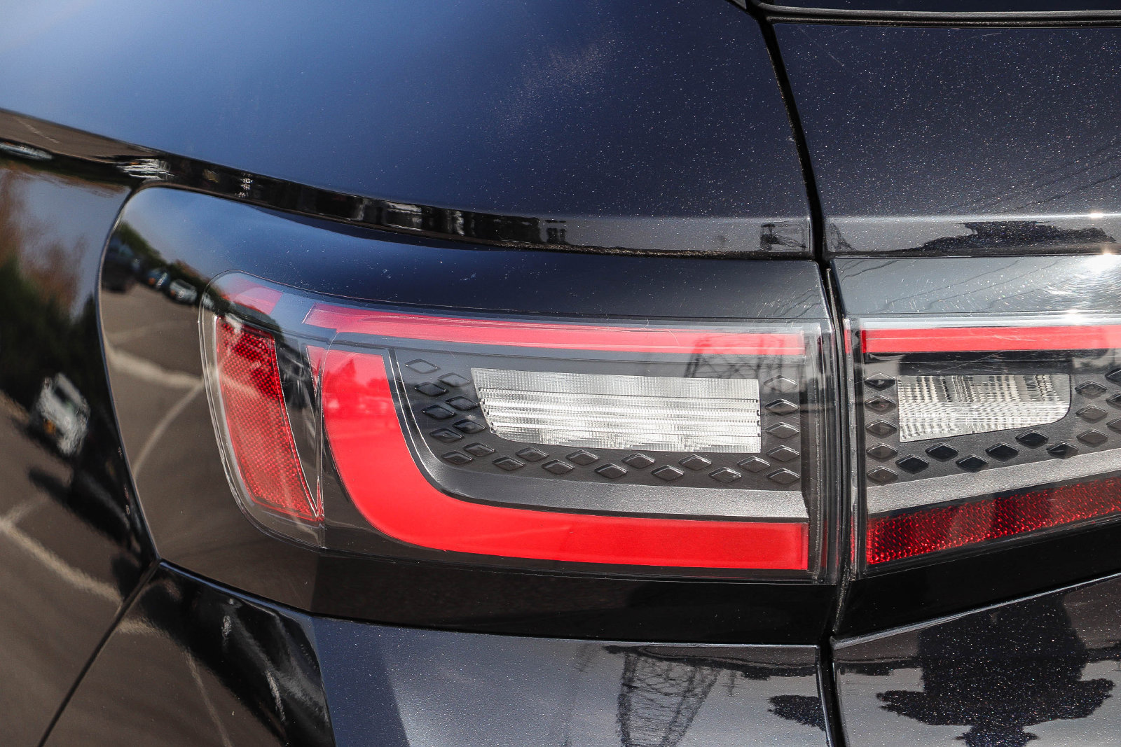 Used 2023 Volkswagen ID.4 Pro RWD image 9