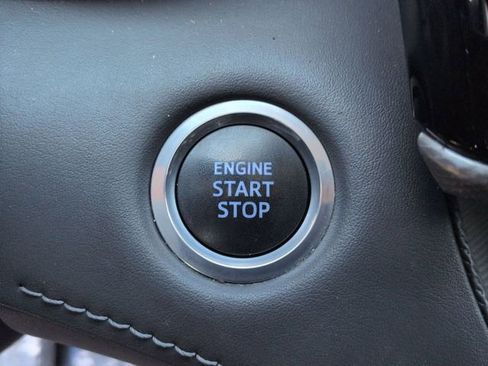 Certified 2021 Toyota Highlander Platinum image 18