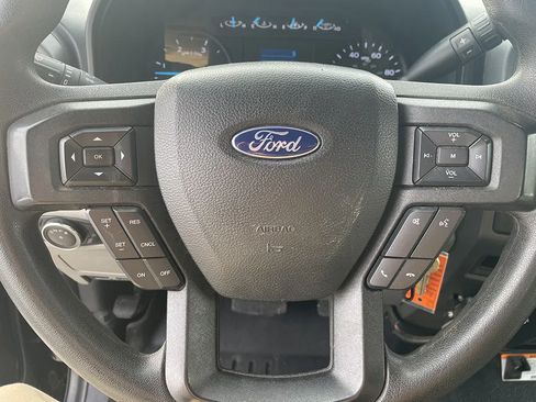 Used 2021 Ford F550 4x4 Regular Cab Super Duty image 9